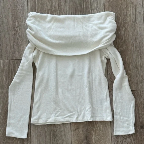 REFORMATION | Knit top - Picture 3 of 5